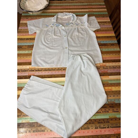 Vintage PHILMAID Two Piece PAJAMA SET SIZE 36 Embroidered M/ L Daisy Women’s - Picture 15 of 16